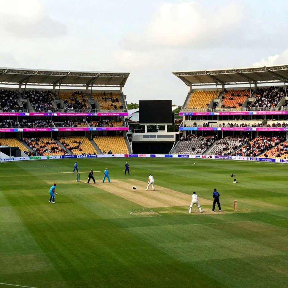 ক্রিকেটের ড্রেসিং রুমে ব্লকচেইন: ফ্যান টোকেন থেকে স্মার্ট কন্ট্র্যাক্ট—খেলার ভেতরের নতুন খেলা