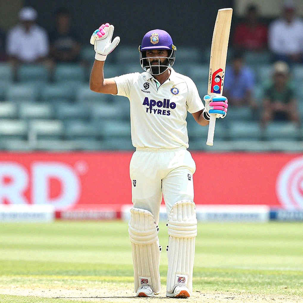 102 off 43: Lucknow's Dew, Kohli's Shadow, and the Distance to Babar