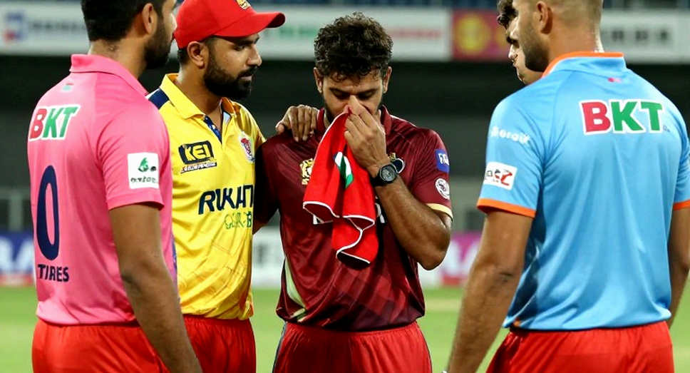 ক্রিকেটের খালি বিশ্লেষণ আর ব্লকচেইনের ফাঁকা প্রতিশ্রুতি: এক বিট কিপারের ডেটা-অখণ্ডতার নোটবুক