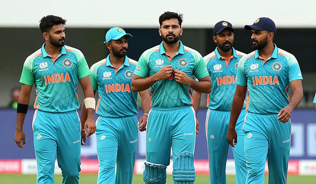 অ্যান্ডারসনের বিদায়: ল্যাঙ্কাশায়ারের ২৫ বছরের দরজা বন্ধ, প্রশ্নে ক্রিকেটীয় ও বাণিজ্যিক ভারসাম্য