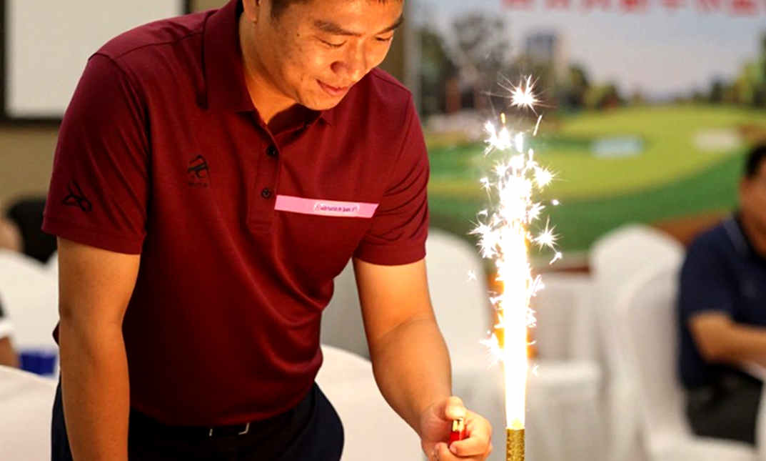 ৭৪ লাখ ডলার ফিরিয়ে দেওয়ার হিসাব: জন রাহম, LIV Golf এবং একটি মডেলের অবসান