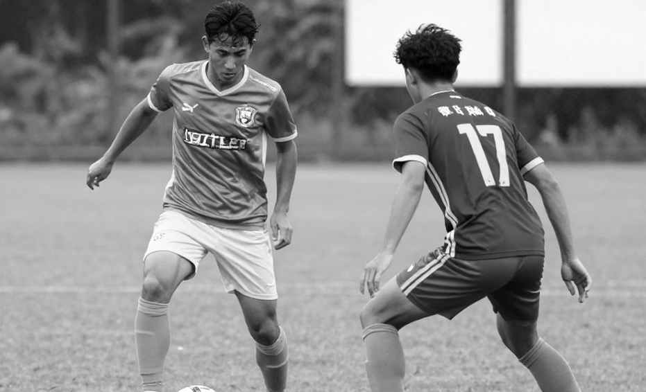 খালি পাতা, নয়টি মাত্রা: প্রমাণহীন বিশ্লেষণ কেন ছাপার অযোগ্য