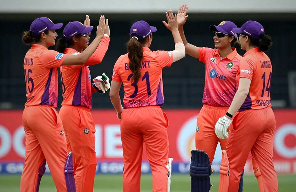 এনওসির ঘড়ি: ২০২৬ টি-টোয়েন্টি বিশ্বকাপের ছায়ায় পাক-বাংলাদেশ ফ্র্যাঞ্চাইজি বাজার এনওসির ঘড়ি: ২০২৬ টি-টোয়েন্টি বিশ্বকাপের ছায়ায় পাক-বাংলাদেশ ফ্র্যাঞ্চাইজি বাজার
